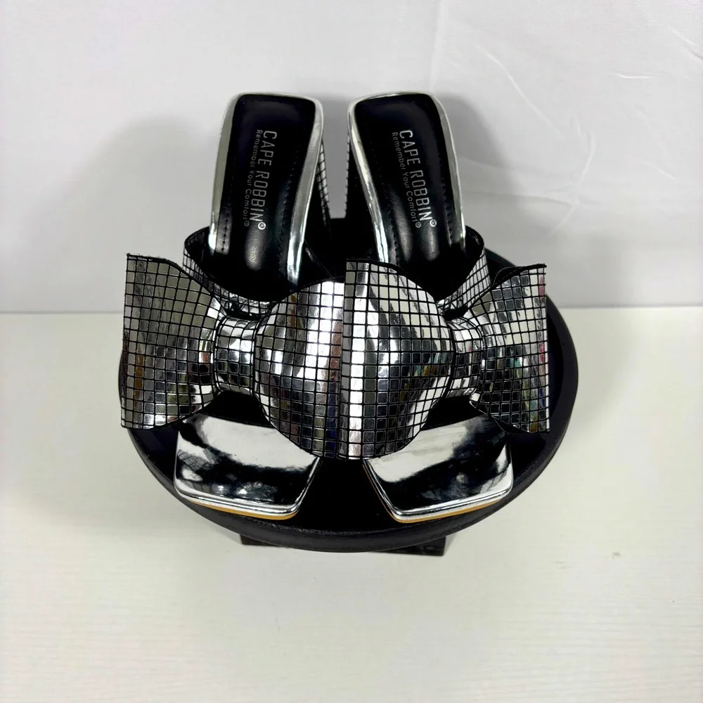Cape Robbin Women's Disco Ball Black & Silver Grid Block Big Bow Heels Size 7.5 - Picture 3 of 10